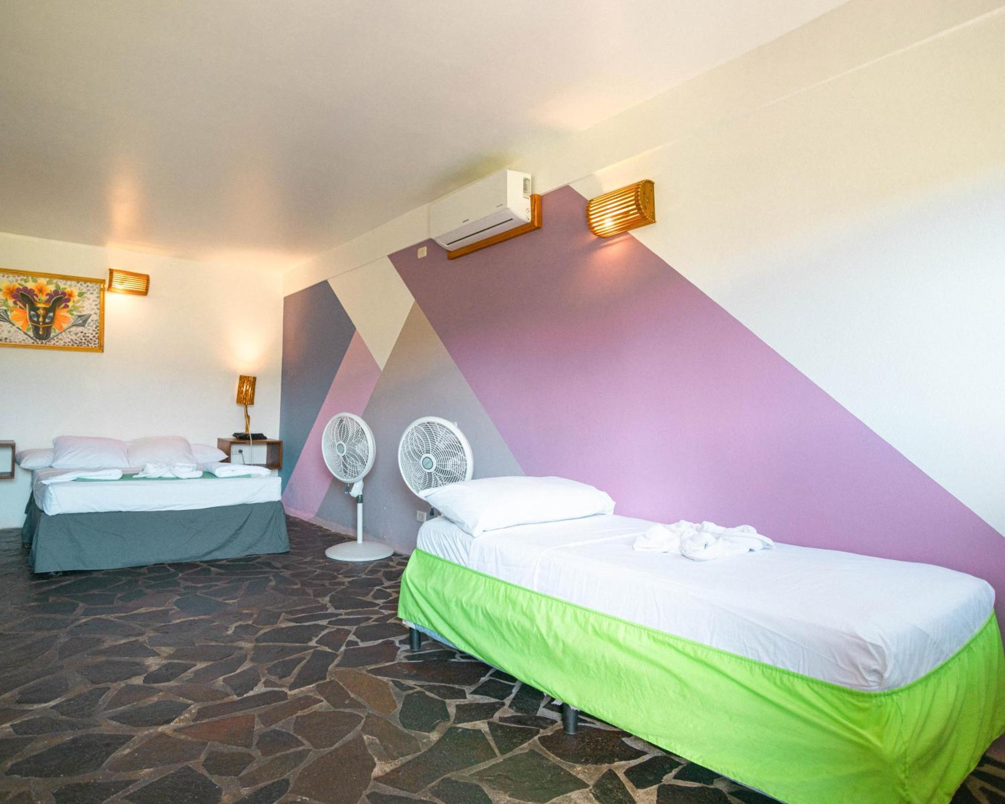 Paradiso Hostel ลาลากูนา ภายนอก รูปภาพ